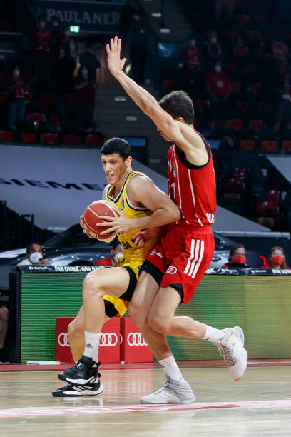 界却涌现出 界却涌现出