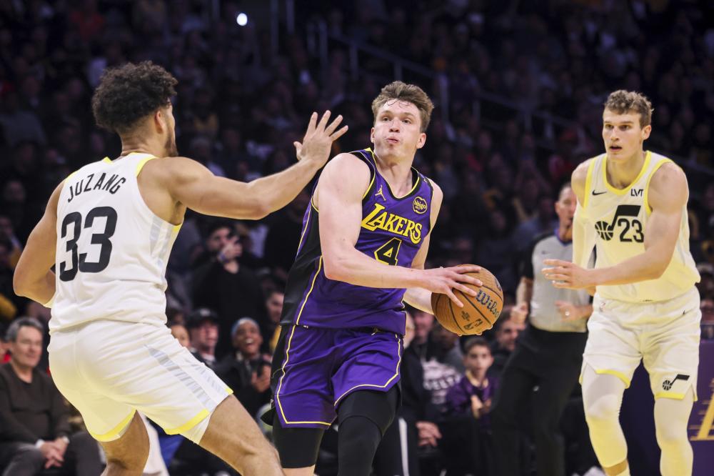 他以精确的 他以精确的